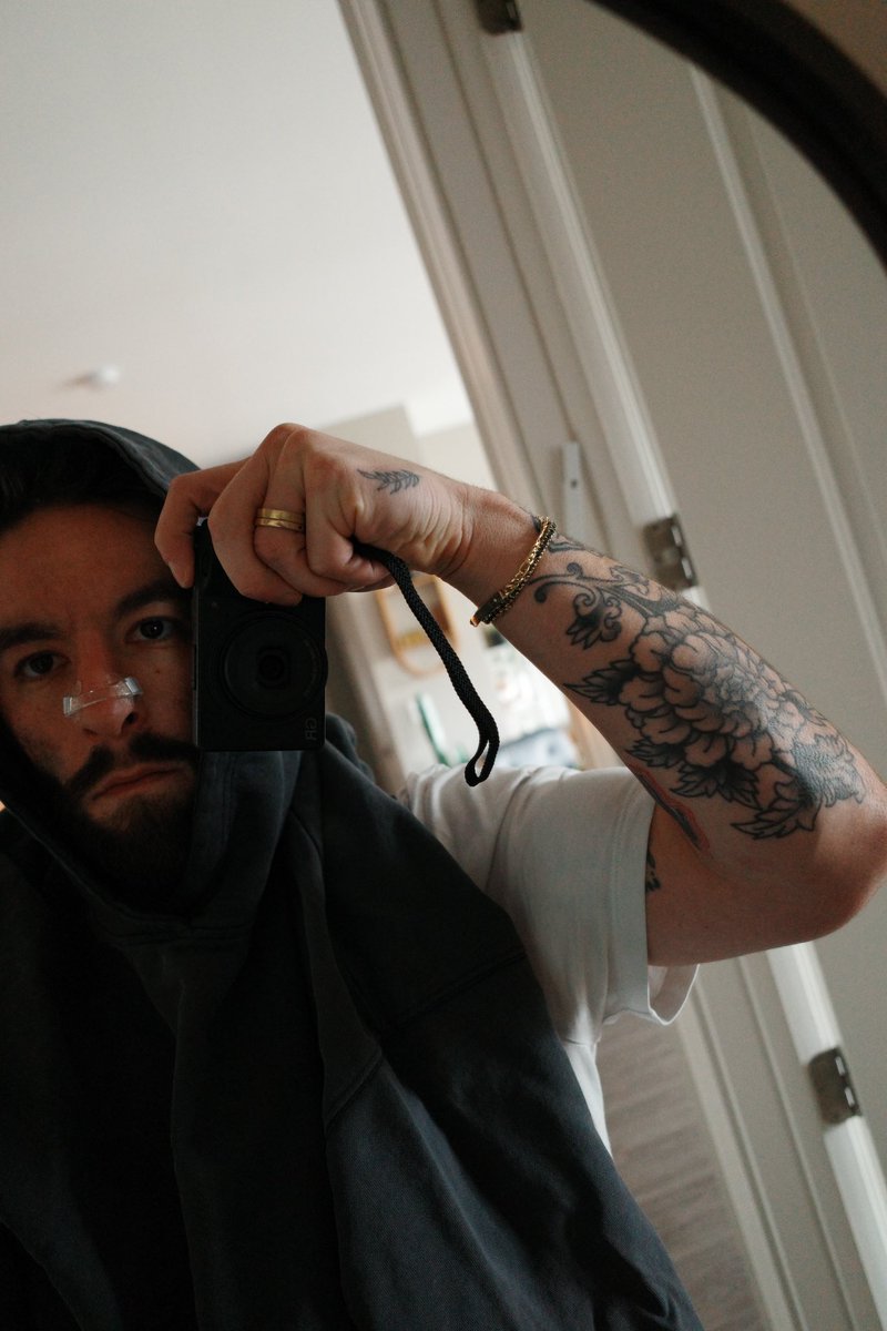 T Shirt Dealer tweet media