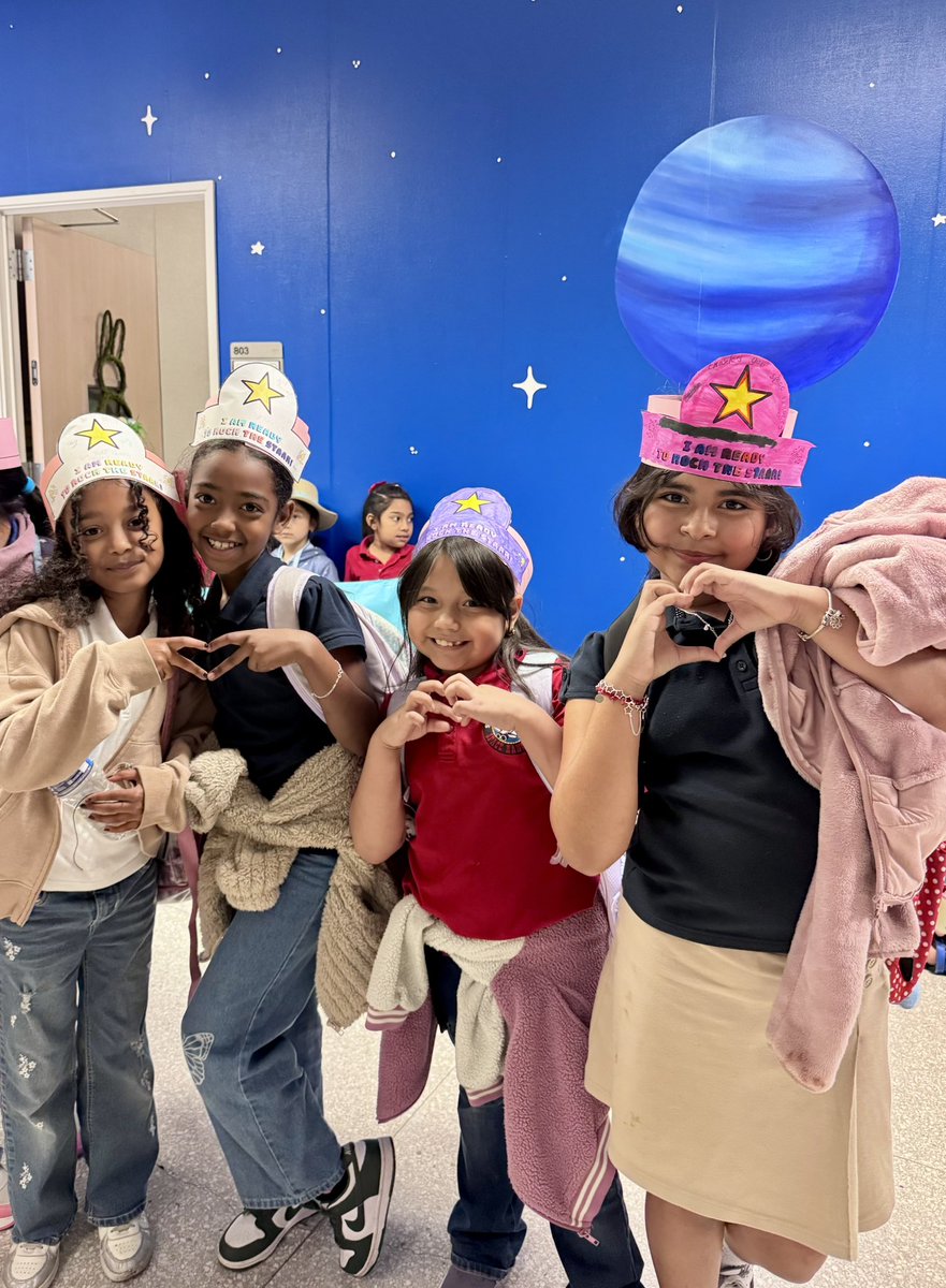 ParisaBehzadi_'s tweet photo. Nothing but net for @hisd_SRE! PK-2nd brought their all-STAAR energy to get upper el pumped up for #GameTime! So proud of our Space Rangers, let’s goooooo #SRE23 🏀✨ https://t.co/PDqmjQxmE4
