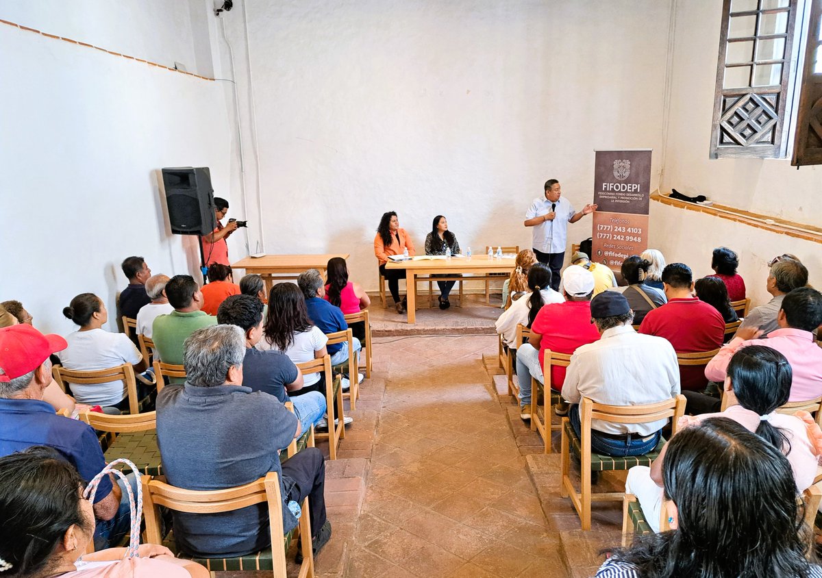 El FIFODEPI realizó una sesión informativa en el Auditorio de la Casa de Cultura de Tlayacapan, Morelos, dirigida a comerciantes del municipio, se presentaron las convocatorias vigentes y esquemas de apoyo disponibles.
#LaTierraQueNosUne