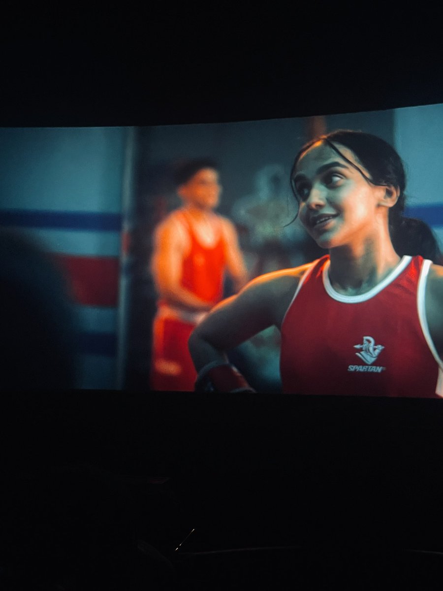 CineeVoot's tweet photo. April 14, Monday Early Estimates at KBO:

#AlappuzhaGymkhana: ₹3.54 Cr
#Bazooka: ₹1.52 Cr
#Maranamass : ₹1.44 Cr
#GoodBadUgly : ₹0.53 Cr
#L2Empuraan: ₹0.48 Cr

Cumulative Total ~ ₹7.51 Crore

#Mammootty #Naslen #AjithKumar #Mohanlal𓃵 https://t.co/QCrm3oxzhH