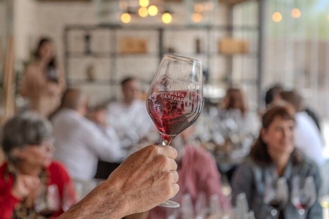 vinetur's tweet image. Dos bodegas de Alicante imprescindibles para disfrutar del enoturismo en Semana Santa

Visitas guiadas y degustaciones con productos locales
vinetur.com/2025041486702/…