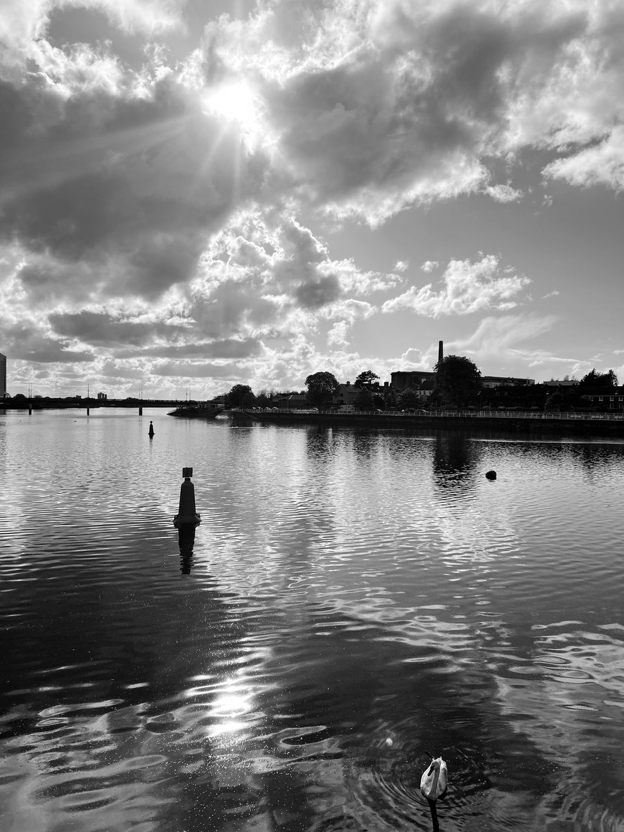 Eavanmac's tweet image. City running #Limerick