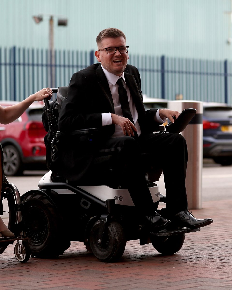 🫶 <a href="/WBA_PFC/">WBA Powerchair Football Club</a> Captain, coach and <a href="/WBAFoundation/">The Albion Foundation</a> Hall of Famer, Chris Gordon.

Great to see you here, Chris! 🫡

#WBA25Awards | <a href="/WBAFoundation/">The Albion Foundation</a>