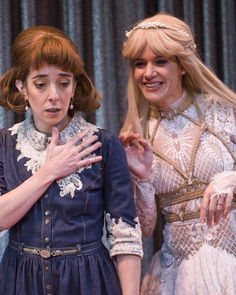 QUIERO DECIR TE AMO 

C​on: Lucía Aduriz y Violeta Urtizberea 
Música en vivo de: Ian Shifres 
​Dramaturgia y dirección: Mariano Tenconi Blanco  

Viernes 18 - 22h. 
Sábado 19 - 18h. 
en El Picadero.