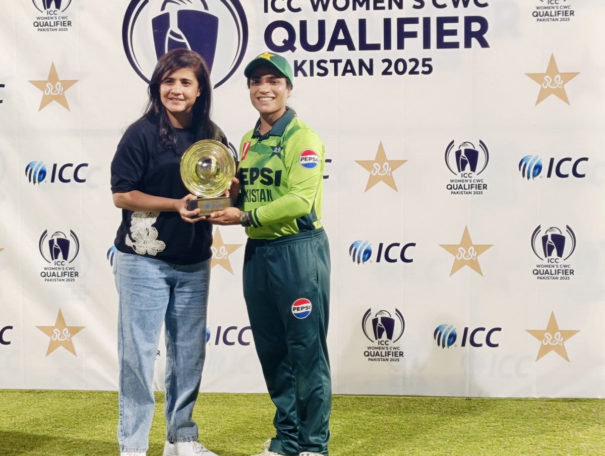 SidraAmin31's tweet image. I am dedicating this POTM to my late father😭. This award is a testament to the unwavering support and inspiration he instilled in me, and I hope it serves as a beacon of hope for others who have lost loved ones! 💔 
I miss you Abu ❤️‍🩹
#Qualifiers #PakistanVswestindies #thankful