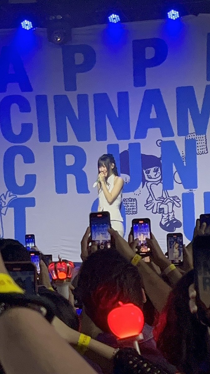 chyevs's tweet image. fotos da yves que vc nunca viu pq fui eu que tirei 😋💗

(finge que a qualidade ta boa)
#YVESinbrazil