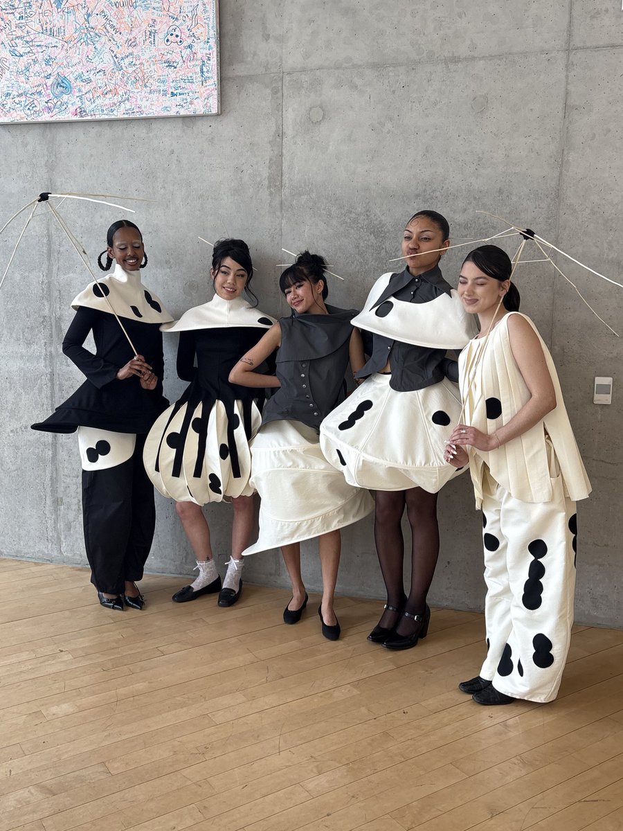 2323mllh's tweet image. My collection after the runway