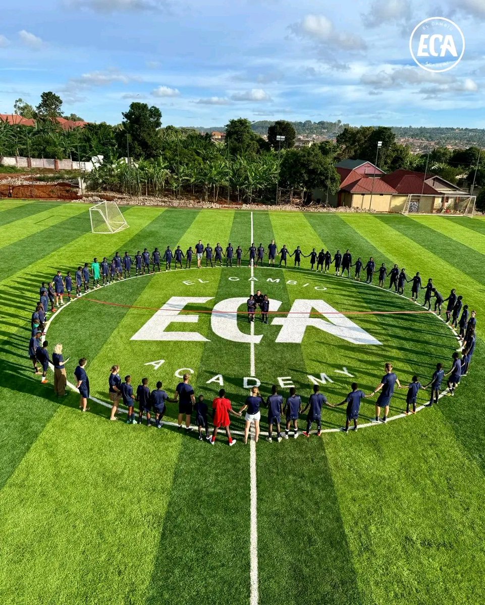 El Cambio Academy 🖊 

WELCOME TO OUR NEW PITCH 🎉

Today marks a special milestone – we’ve just opened our brand-new football pitch, which is part of our upcoming academy that is still in progress.