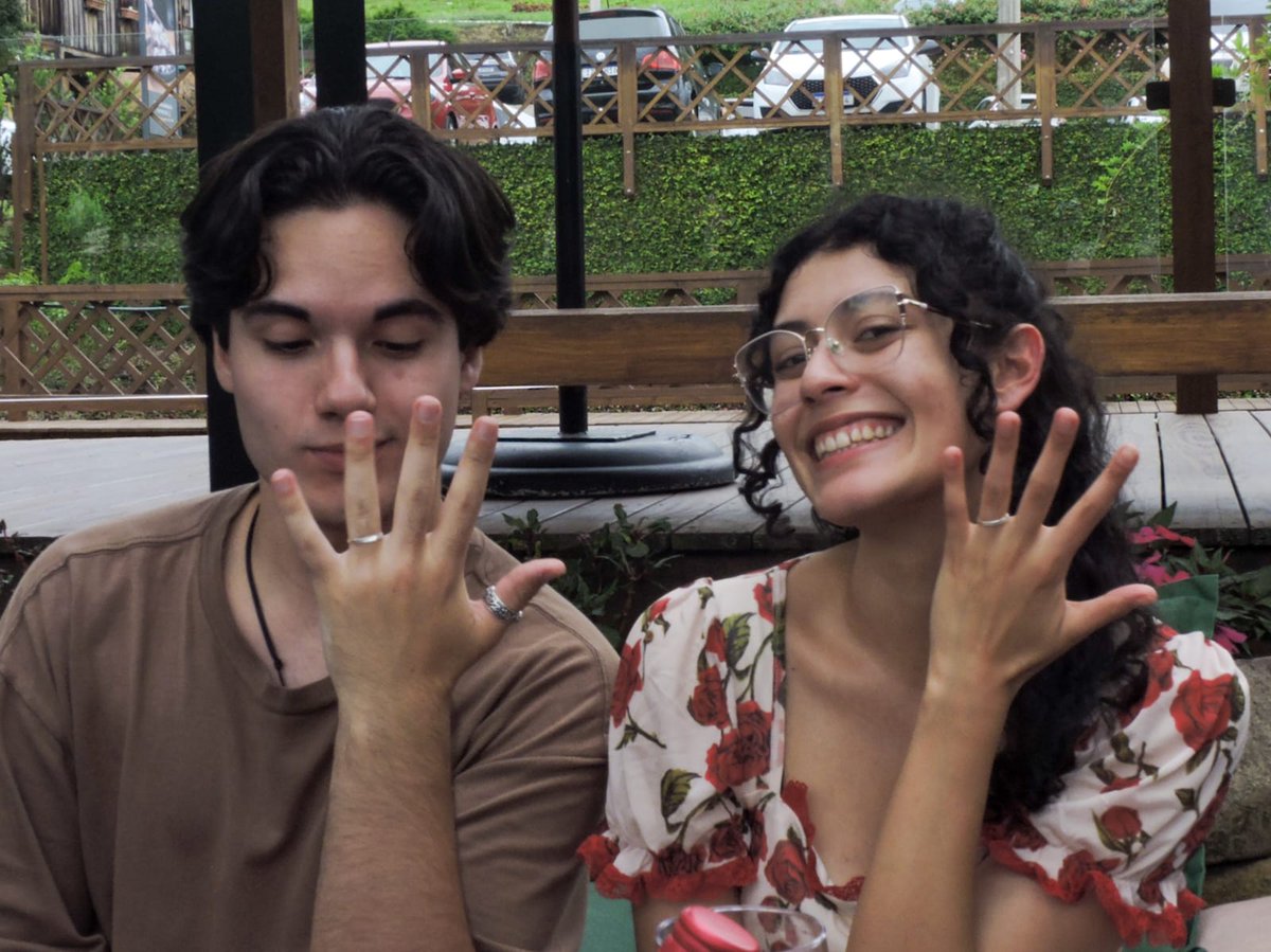 CatofCheshire's tweet photo. E vocês nada né? https://t.co/1fMkLJeKRP