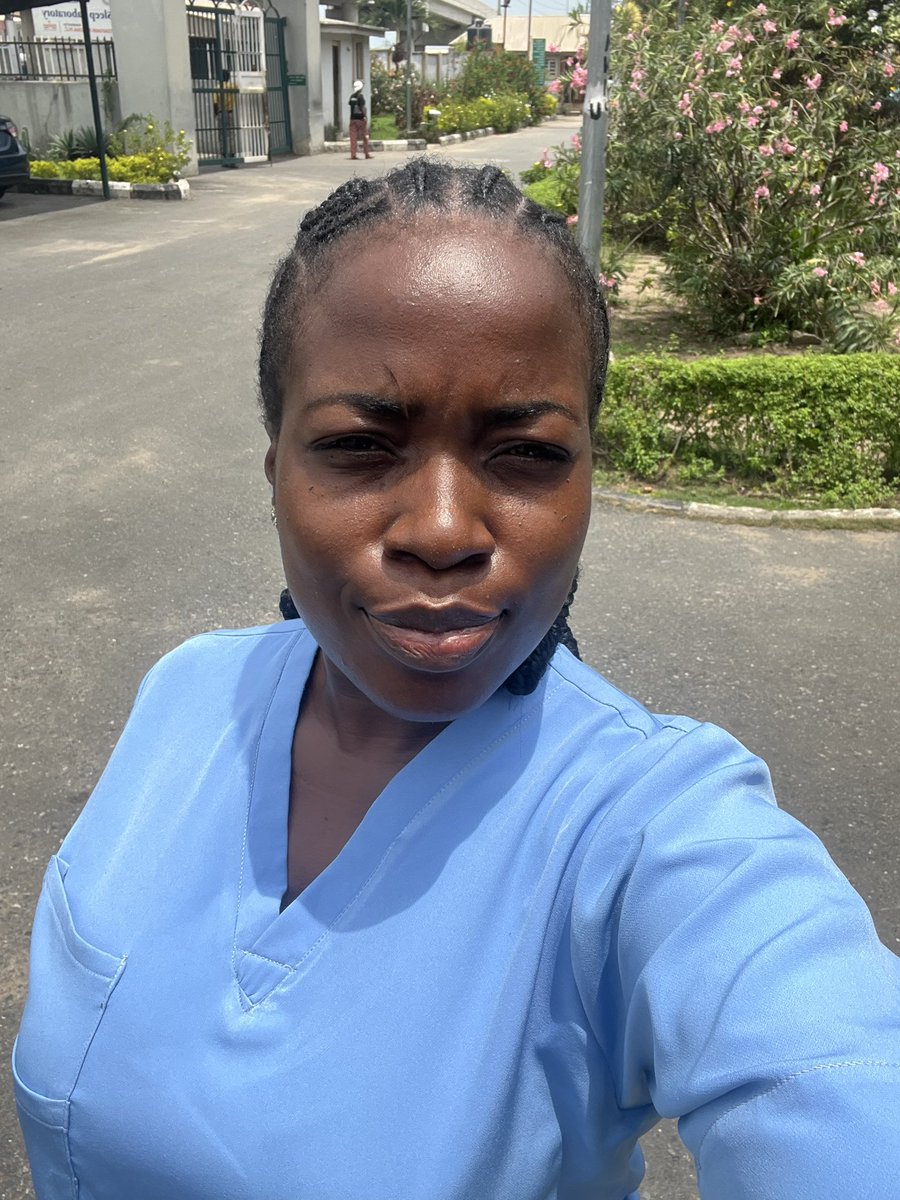 I took a walk around the hospital today
Two selfies for the road🤭❤️

Let me use this opportunity to remind you that if you continue taking psychoactive substances, in no time you will be looking for bed space in this hospital and you might not find one 🌚 SAY NO TO DRUGS