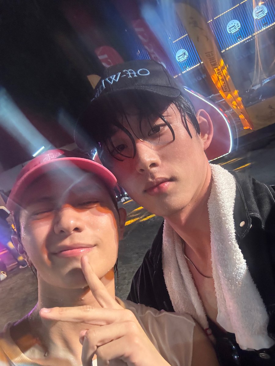 porcheeze's tweet photo. ไม่มีโอกาสได้ขึ้นจากหลุมเลยค่ะ แกโดด ชั้นโดด

🏢
🏢
🏢
🏢        🤸🏻‍♀️
🏢
🏢 
🏢
🏢                🤸🏻‍♀️
🏢
🏢
🏢
🏢
🏢
🏢                            🤸🏻‍♀️
🏢                            🕳️

#WilliamEst https://t.co/Z5xYeJeqrp