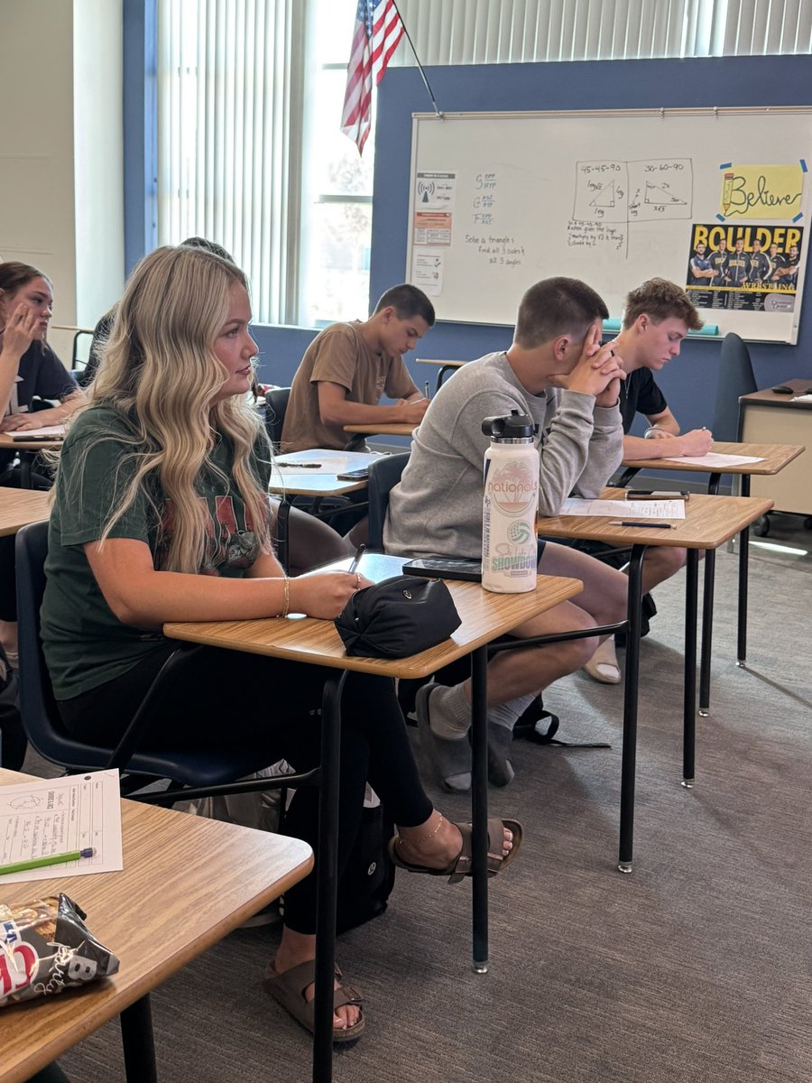 boulder_hs's tweet image. In Geometry, students are diving into congruent chords and arcs—exploring the relationships that make circles so fascinating! #bchs41 #GeometryInAction #MathMatters