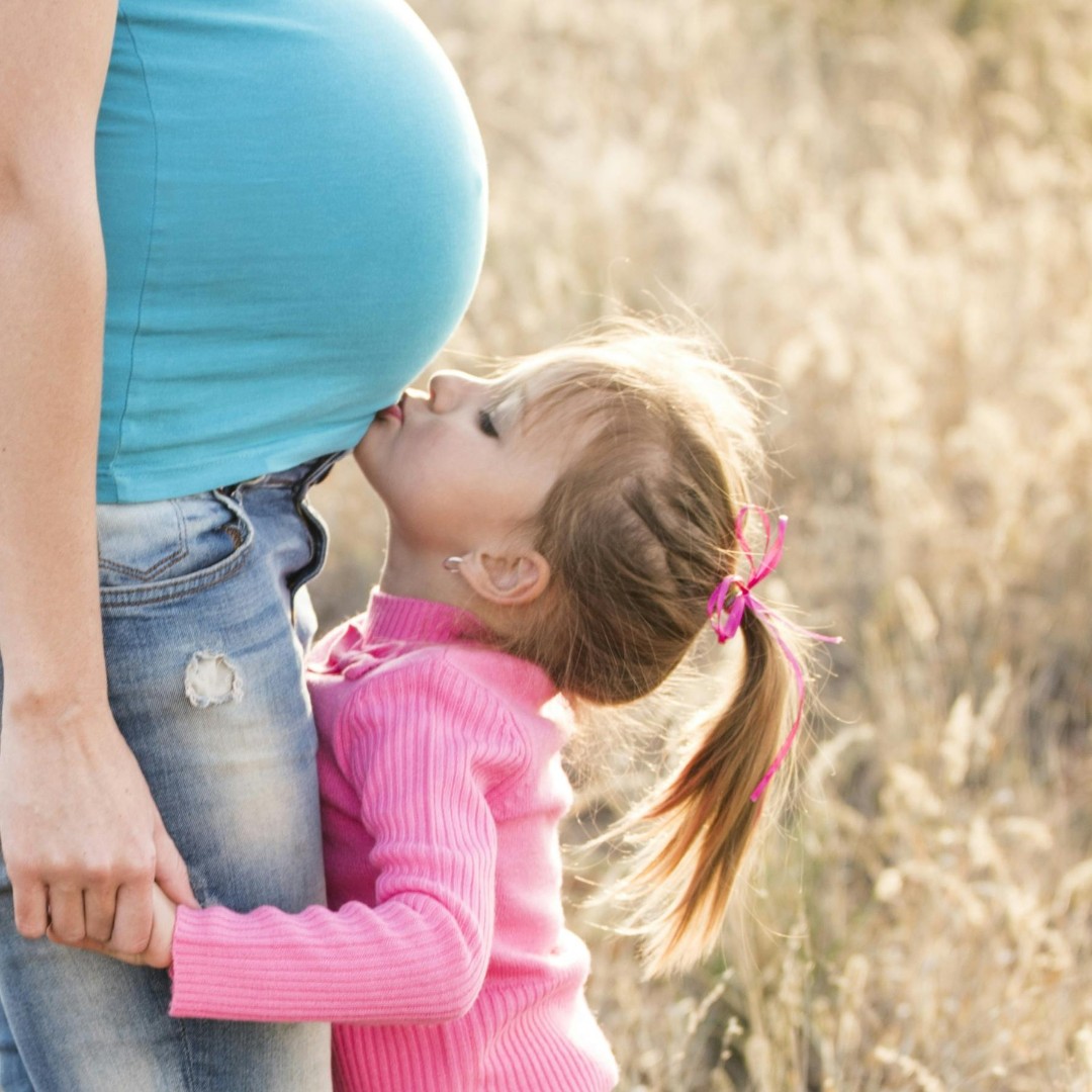 Did you know that there are a lot of #vaccines that are safe during #pregnancy? Learn more from the Minnesota Department of Health ow.ly/h56750Vyq8V