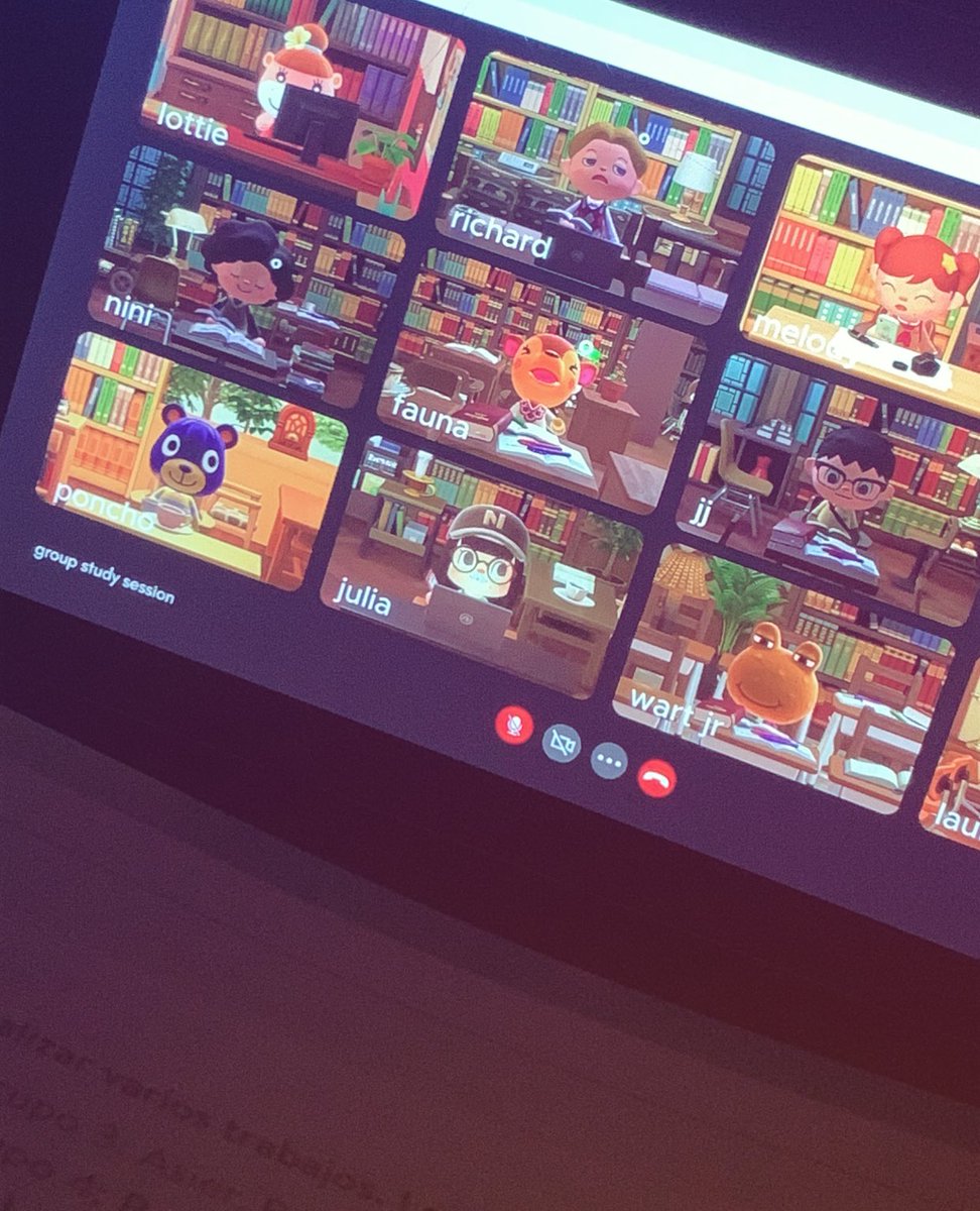 Aquí estudiando con estos ❤️‍🩹