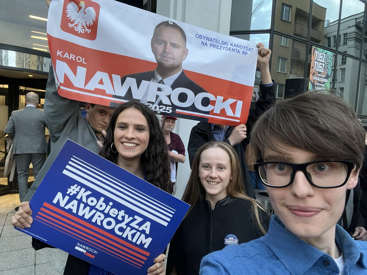Wspieramy <a href="/Nawrocki25/">#Nawrocki2025</a> ✌️

Świetny występ <a href="/NawrockiKn/">Karol Nawrocki</a> podczas #DebataRepubliki 👏
