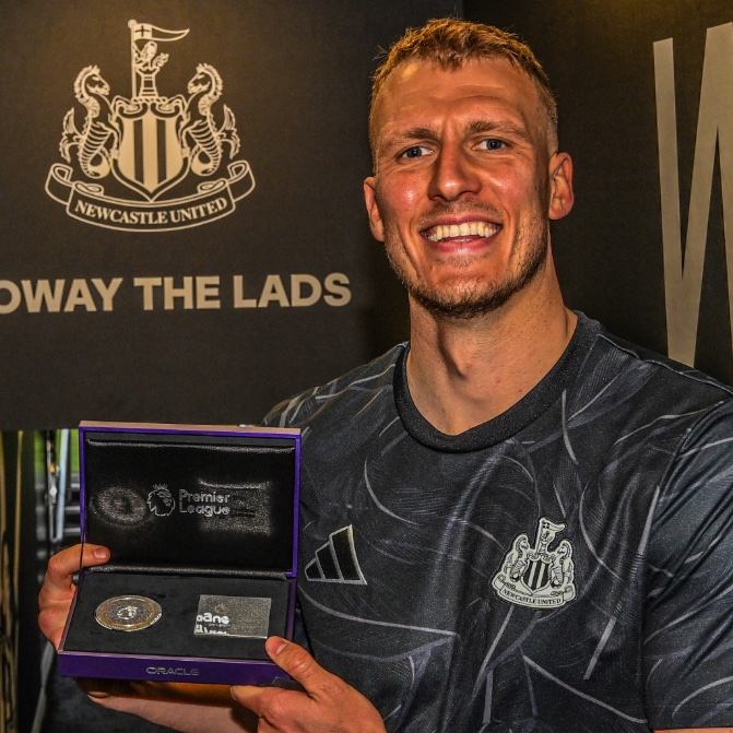 eurofootcom's tweet image. 🏴🎖️ Dan Burn (32) has now made 200 Premier League appearances! What a season he's having…
• Scored goal in EFL Cup final vs Liverpool
• Earned first senior call-up for England