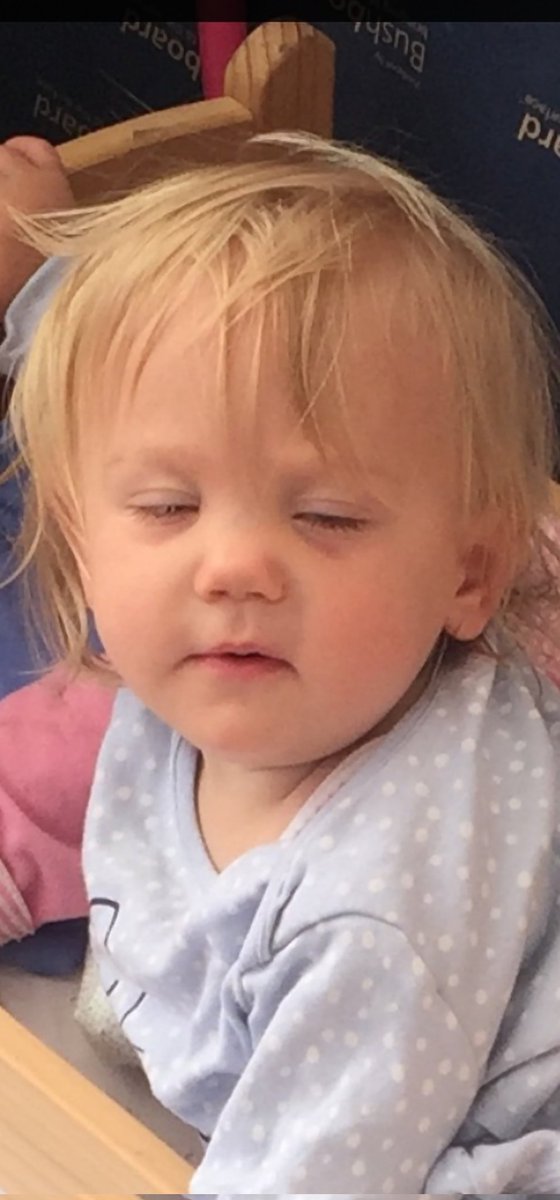 brucant1's tweet photo. @LewisCapaldi had a 1 night stand with my wife fella?? My daughter looks like you after an all night bender... 🤔🤔 https://t.co/UR9Voh4Dyu