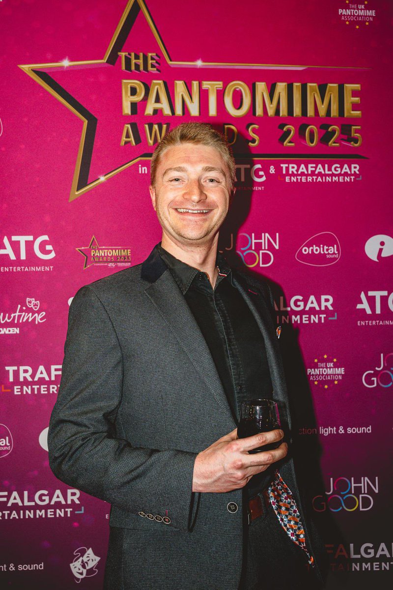 An incredible evening celebrating all things Panto at the 2025 <a href="/UKPantomime/">UK Pantomime Association</a> Awards ceremony at <a href="/WokingTheatre/">New Victoria Theatre</a> last night. Privileged to be reunited with so many friends and to meet some truly inspirational human beings. As the wonderful Elaine C Smith perfectly stated, “the world