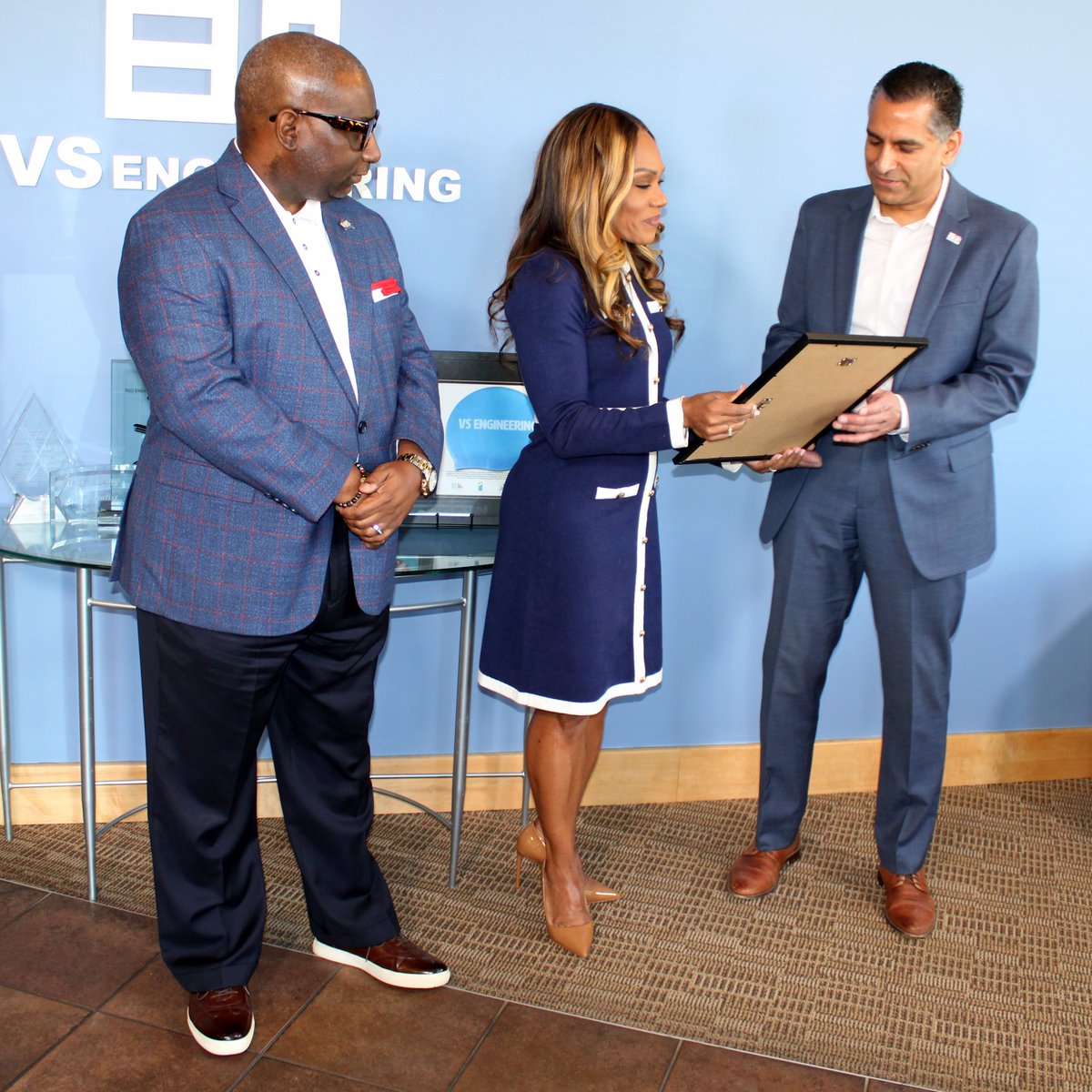 VSEngineering's tweet image. We’re proud to be named April’s Vendor of the Month by the City of Indianapolis @OMWBD ! Thanks to Director David Fredricks, Councilor Maggie Lewis &amp;amp; @WISHNews8 for celebrating with us.

🎥 Watch the full story: bit.ly/3xZ0yfc

#VSEngineering #OMWBD #WishTV