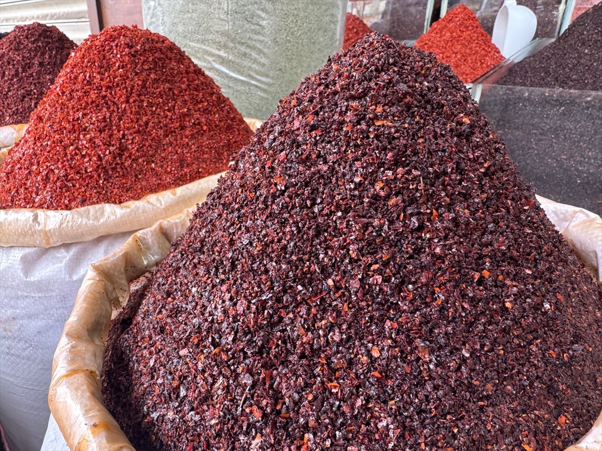 TurkinformMedya's tweet photo. Türkiye'den bu yılın ilk 3 ayında 59 ülkeye 3 milyon 622 bin dolarlık pul biber ihracatı gerçekleştirildi.
#pulbiber https://t.co/TJ8RH8Fthb