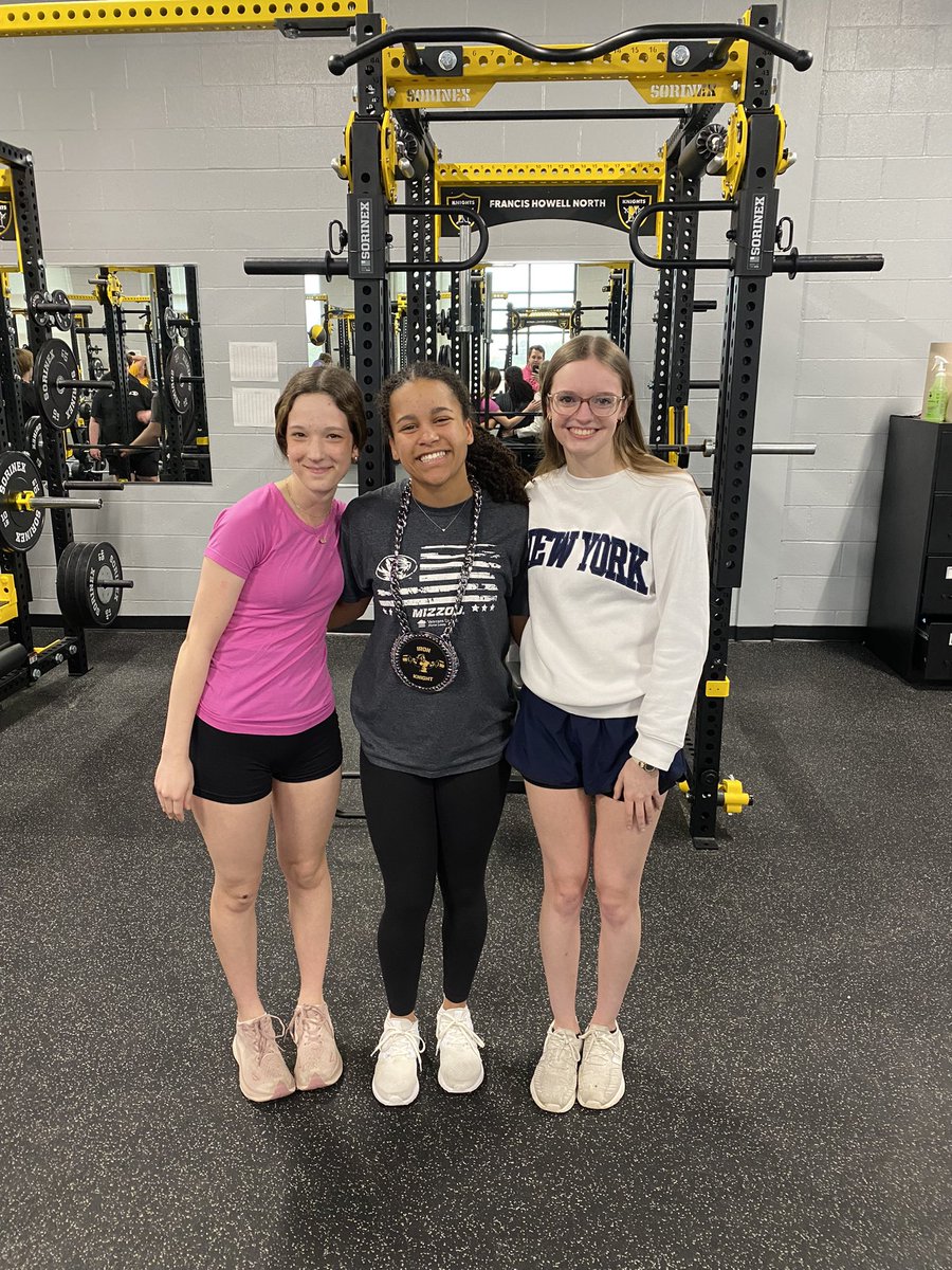 Our Iron Knights program is filled with amazing and outstanding members. This week Mackenzie was chosen as our Iron Knight of the Week. Mackenzie is one of the hardest working students in our program. She dominates in the weight room and classroom. Congrats Mackenzie!!! #FHN
