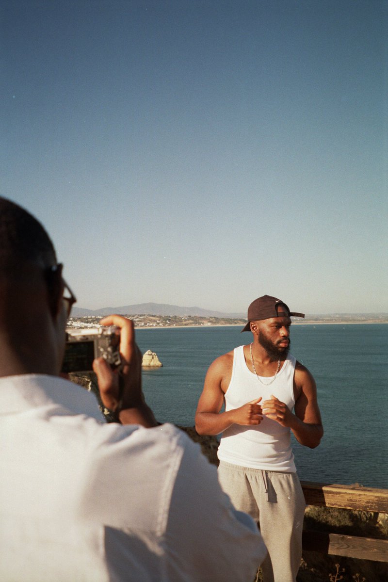 zoumsg's tweet image. the photographer x the pictures