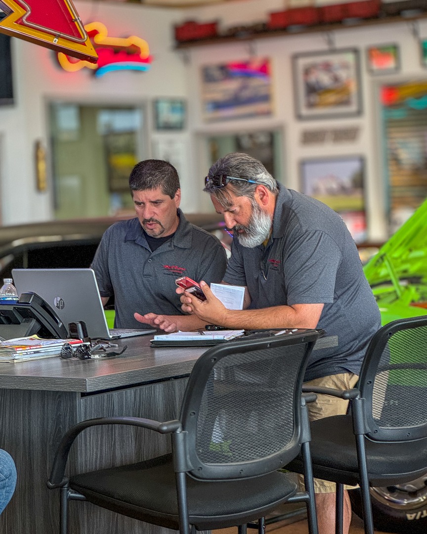 FastLaneSTL's tweet image. Stay in the Fast Lane! Be the first to know about new arrivals, exclusive deals, upcoming events, and classic car news—delivered straight to your inbox!

Don’t miss out—subscribe today and stay connected with the best in classic and collector cars! subscribe.fastlanecars.com