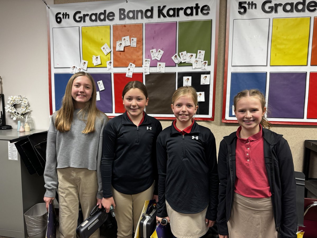 The 6th grade flute section earned their BLACK BELTS this week and will have JH pep band folders to practice next!! PROUD OF THESE KNIGHT MUSICIANS! ♥️🥋🪈🎶