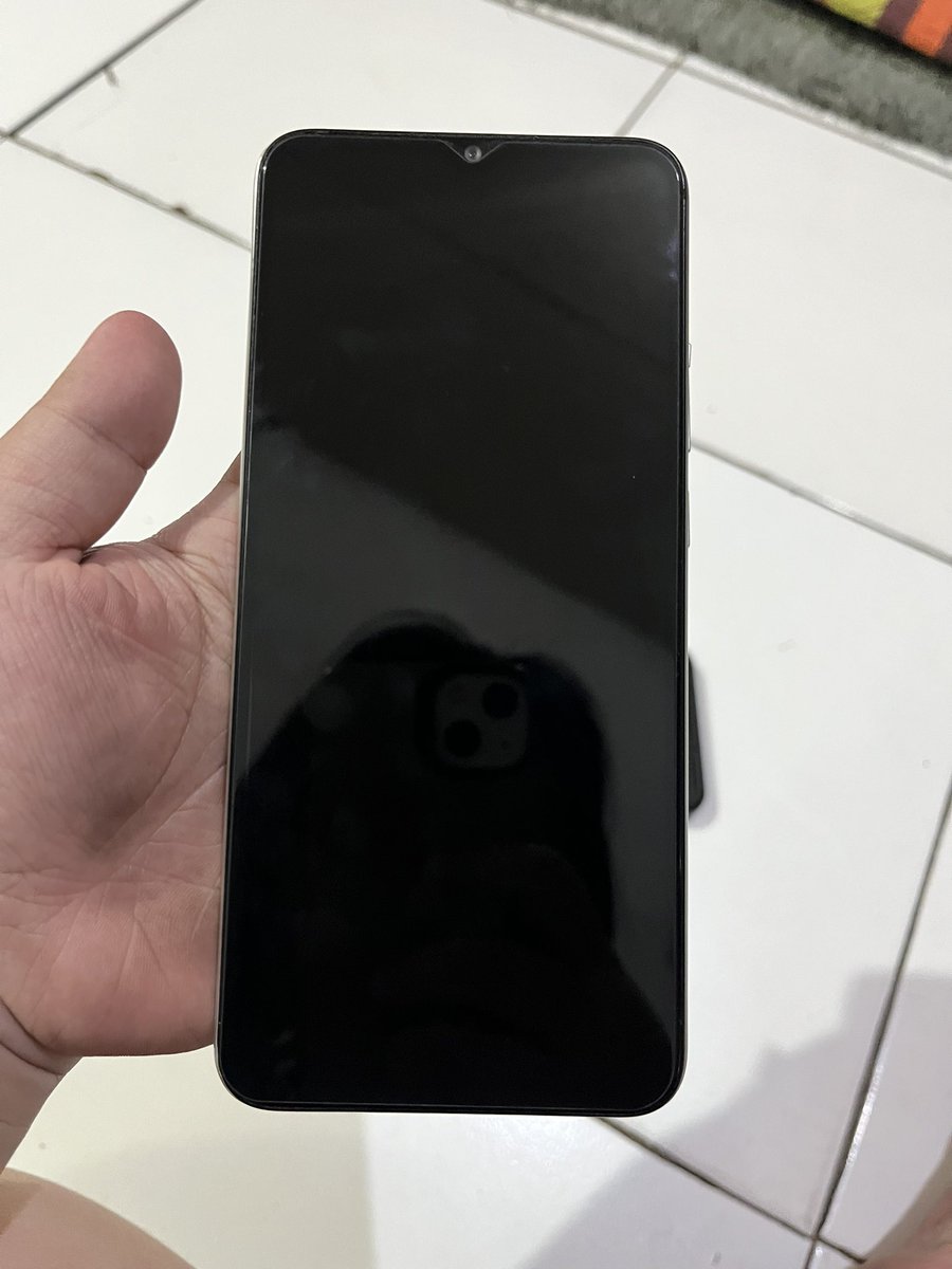 calvinalej's tweet photo. wts oppo a15 
- no box
- free charger
- semua masih ori
- minus tombol on off &amp; volume susah dipencet

open price 600k nego alus

dom jakut, jakpus, jatiasih, jatisari sekitarnya https://t.co/qzNi2q6Vjx
