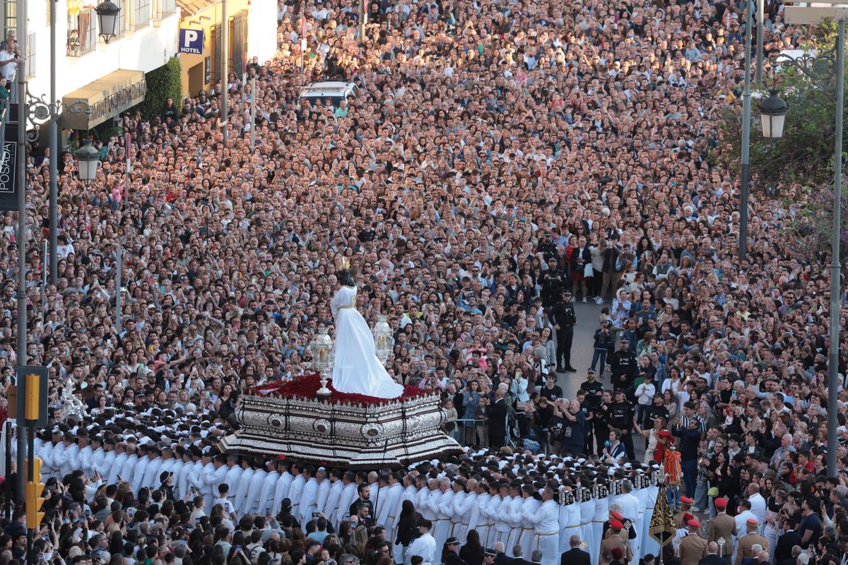 Lunes Santo en #Málaga <a href="/cautivotrinidad/">Cautivo Málaga</a>