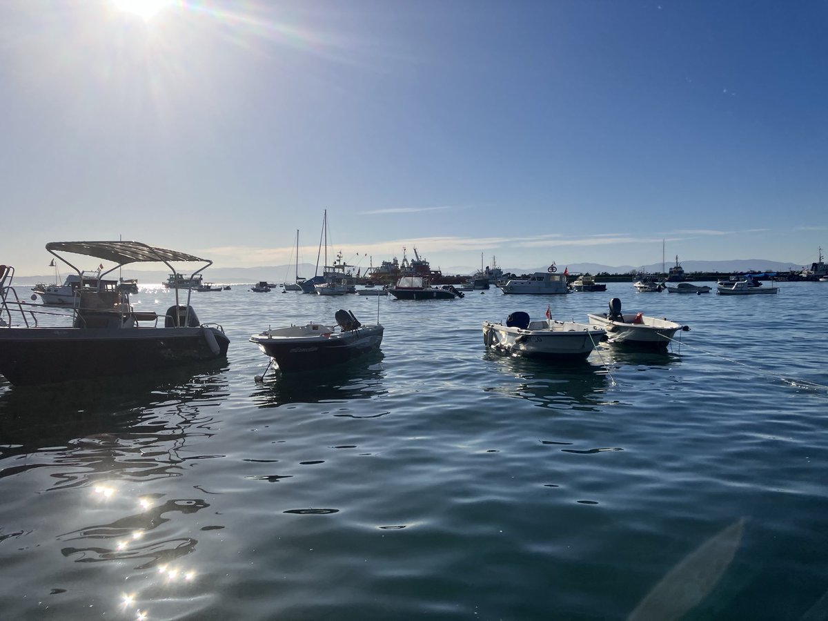 Heyhat!
Durup seyredecek bir sürü şey vardı oysa..
Gitme vakti epey yaklaşmışken… #tuzla