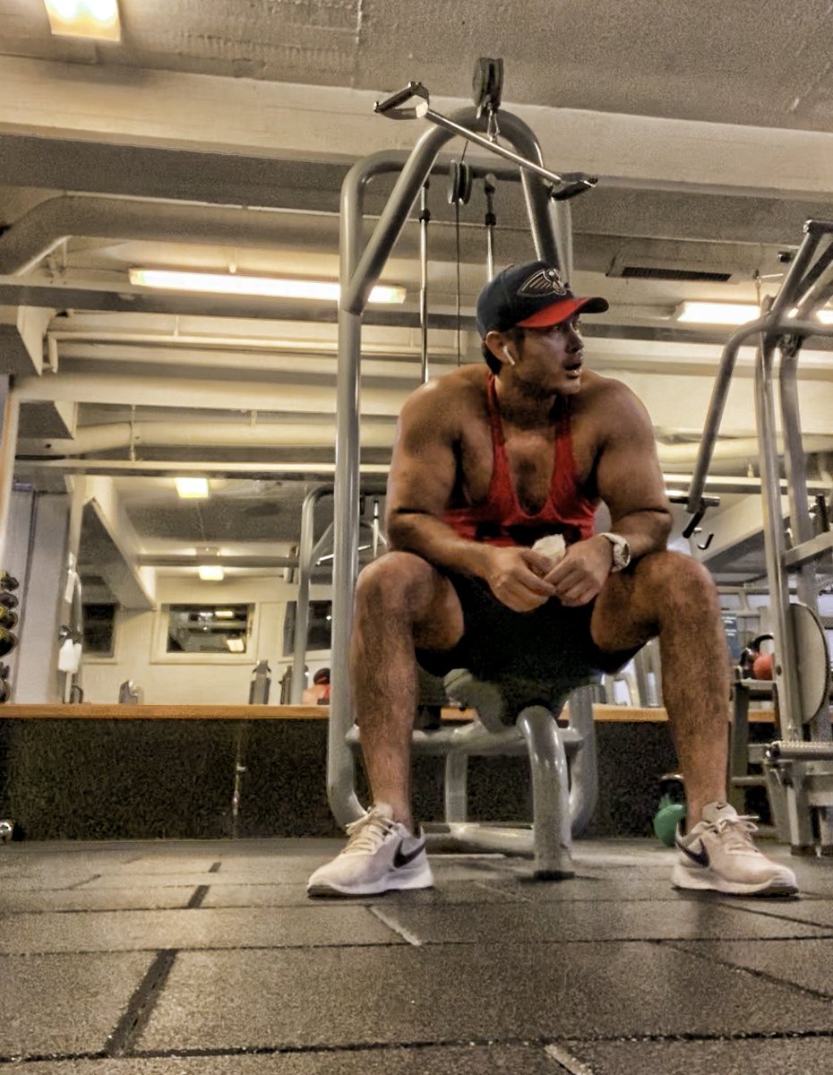 DarwinReina's tweet image. “I only work out because I really, really like RICE.”

“Sólo hago ejercicio porque realmente me gusta mucho el ARROZ”

#FilmmakerFitness #FitForCreatives #QuickWorkouts #CoreStrength #HealthyHabits #IndieFilm #StayCreative #DarwinReina #losangeles #Barcelona #USA #NewYork…