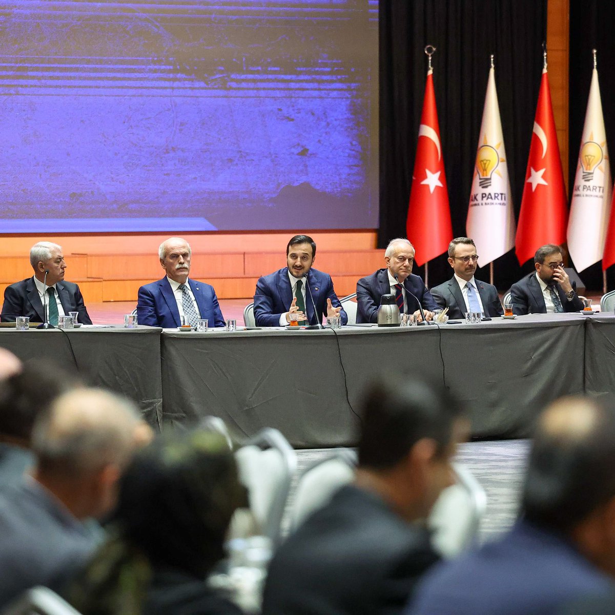 Zeynel Abidin Okul (@zeynelokul) on Twitter photo İstanbul Büyükşehir Belediyesi AK Parti Grup Başkanvekilliği görevini, bugün itibarıyla kıymetli yol arkadaşım Sn <a href="/farukgokkus/">Faruk Gökkuş</a> ’a devretmiş bulunuyorum.
Bugüne kadar bu onurlu görevi büyük bir sorumlulukla yürütürken, birlikte mesai yaptığımız başta geçmiş dönem İl Başkanımız Sn İstanbul Büyükşehir Belediyesi AK Parti Grup Başkanvekilliği görevini, bugün itibarıyla kıymetli yol arkadaşım Sn <a href="/farukgokkus/">Faruk Gökkuş</a> ’a devretmiş bulunuyorum.
Bugüne kadar bu onurlu görevi büyük bir sorumlulukla yürütürken, birlikte mesai yaptığımız başta geçmiş dönem İl Başkanımız Sn