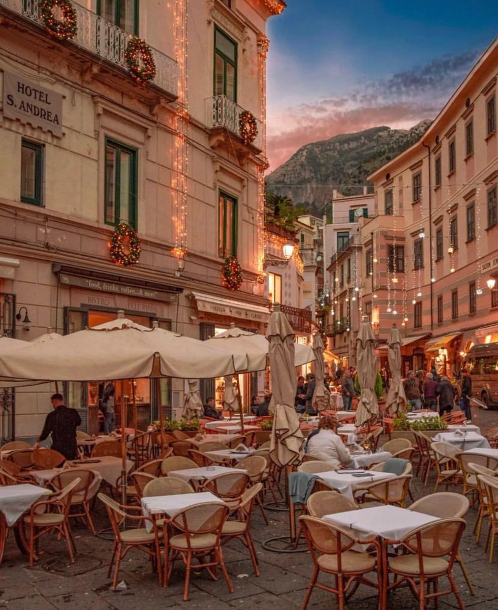 W0rld2026's tweet photo. Amalfi coast, Italy https://t.co/yzYI2UElux