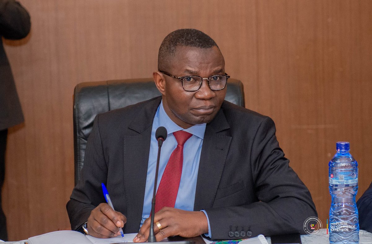 Coopération #RDC-#CHINE

CAO ZHIQIANG, Vice  Gouverneur de la Province de #HUNAN, province du Leader chinois #MaoZedong  a conduit à #Kinshasa ce 14 avril 2025 une forte délégation de 25 entrepreneurs et scientifiques pour faire suite de notre mission de septembre 2024 à