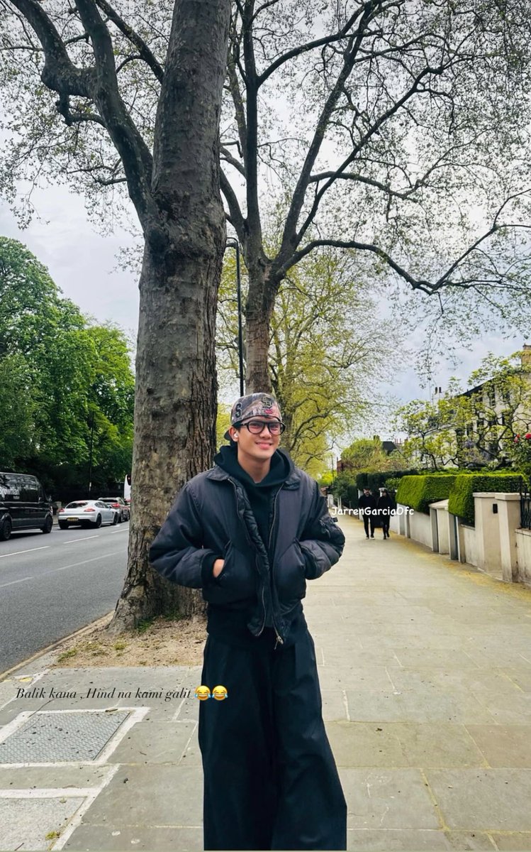 chesseayy's tweet photo. aww you look the best when you're smiling 😭😭😭😭😭😭😭😭😭😭😭😭😭😭😭😭😭😭😭😭😭😭😭😭😭😭😭😭😭😭😭😭 https://t.co/FYh9LZMGn1