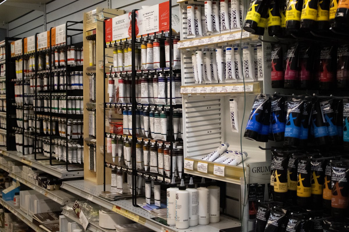MSU_Bookstore's tweet image. Did you know the MSU Bookstore has the LARGEST art supply selection in the state? 🎨

We have everything you need from painting, photography, drafting, final project materials and so much more. Visit us in-store or online today!
💥 msubookstore.org/category/10005…

#art | #supplies