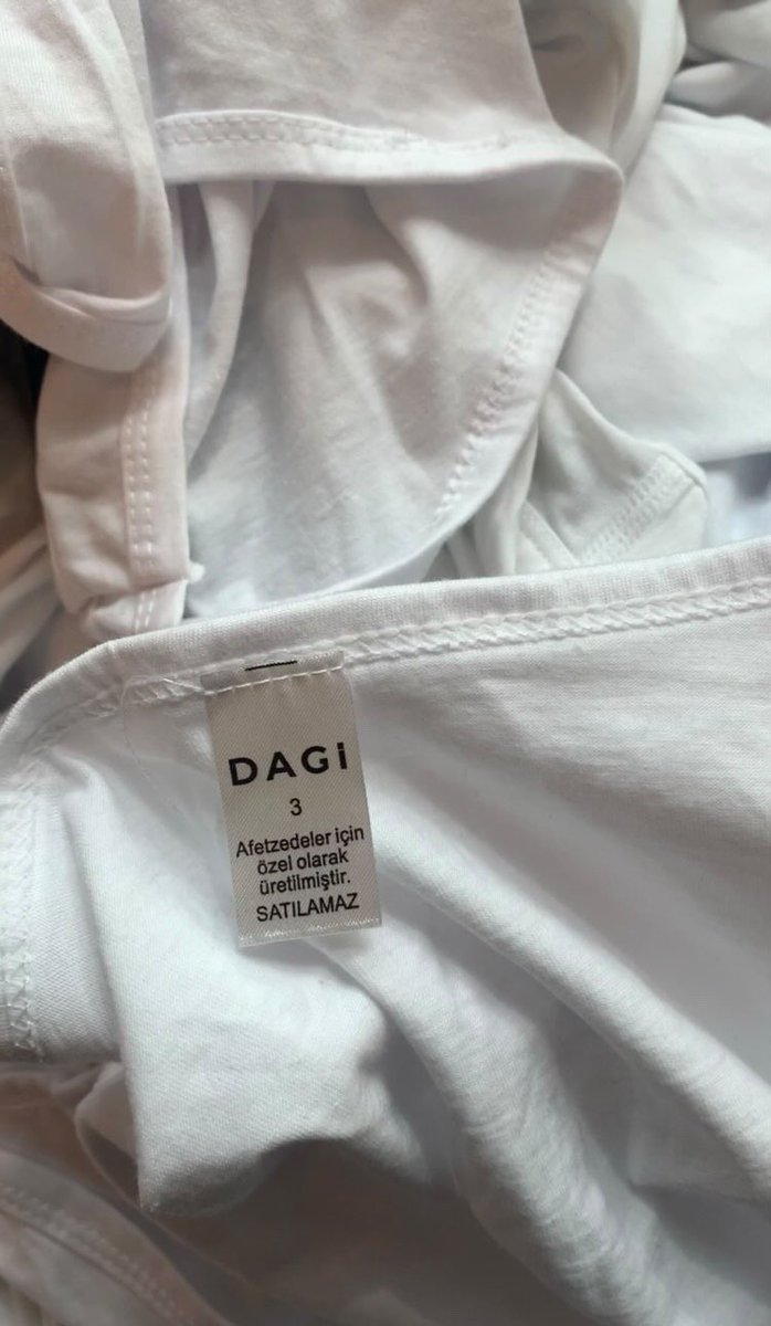 Takipçi mesajı:

“Bu ürünler Olivyum AVM Dagi mağazasında satışta. Ben tabi ki almadım.”