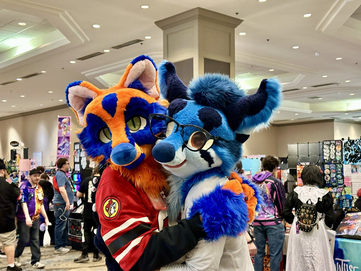 MFJingles27's tweet photo. Was only at #tff for one day for a few hours but got to say hi to some friends so that was epic

📷 @/nerolihusky on insta https://t.co/YFmWD1x6tL