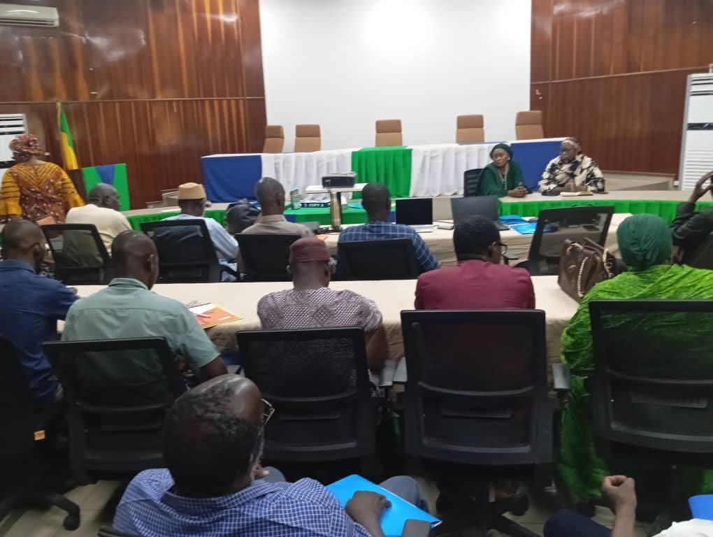 arcadplus's tweet image. ARCAD Santé PLUS embrasse la Santé maternelle  néonatale et infantile avec le Financement du Fonds mondial. Du 09 au 11 avril 2025 s'est tenue dans la salle de formation de l' INPS la première session de l'orientation des membres du CSCom et ASACo des 16 CSCom prioritaires de BKO