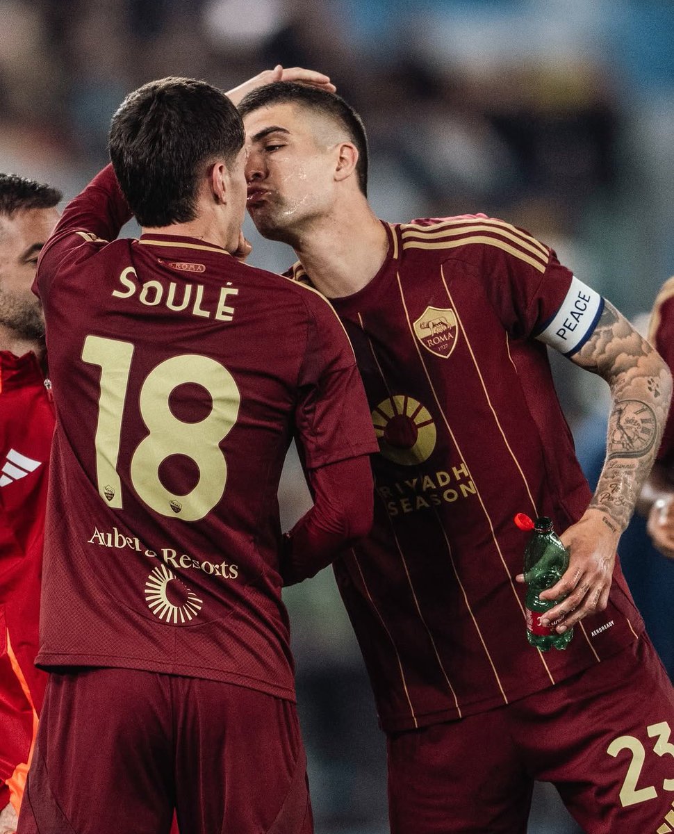 AS Roma Pics That Go Hard.