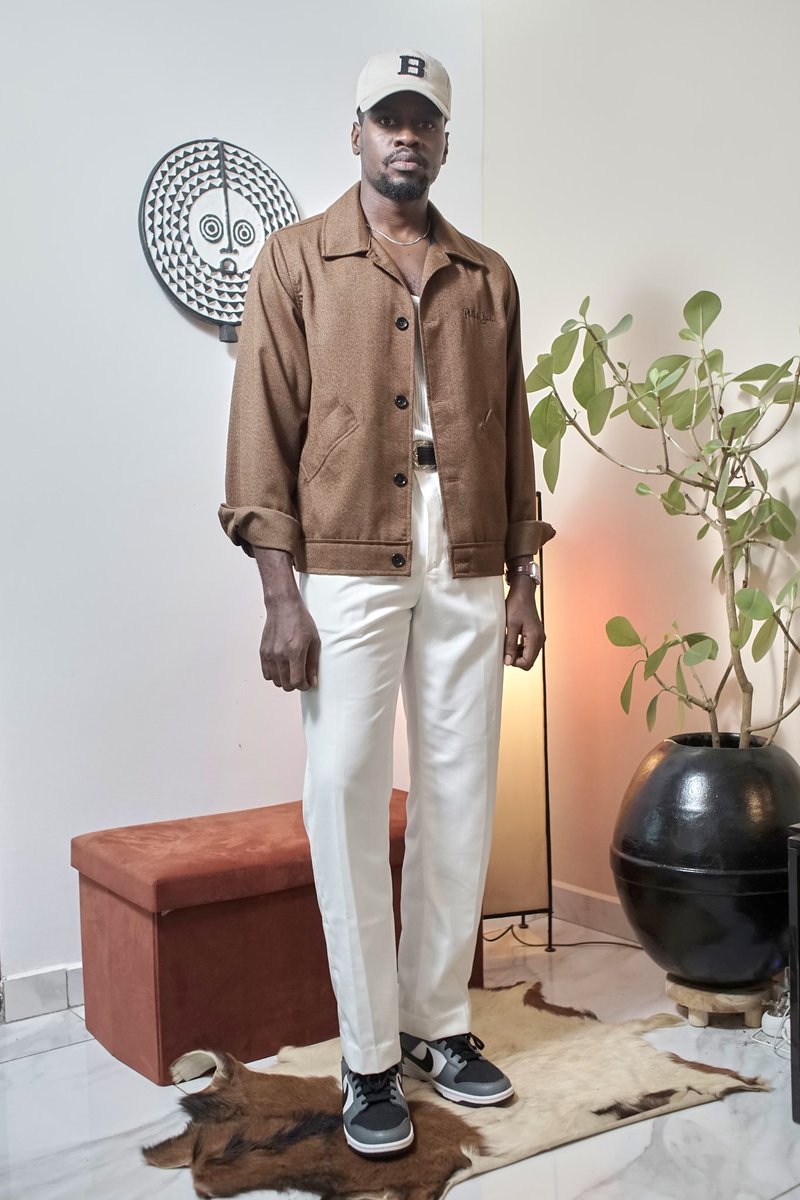 PhilletBooton's tweet photo. Bienvenue chez Phill &amp; Booton.
Des vêtements pour ceux qui ne cherchent pas à impressionner. Juste à marquer les esprits. 

#workwear #casualstyle #philletbooton https://t.co/AGkAG5DOH5