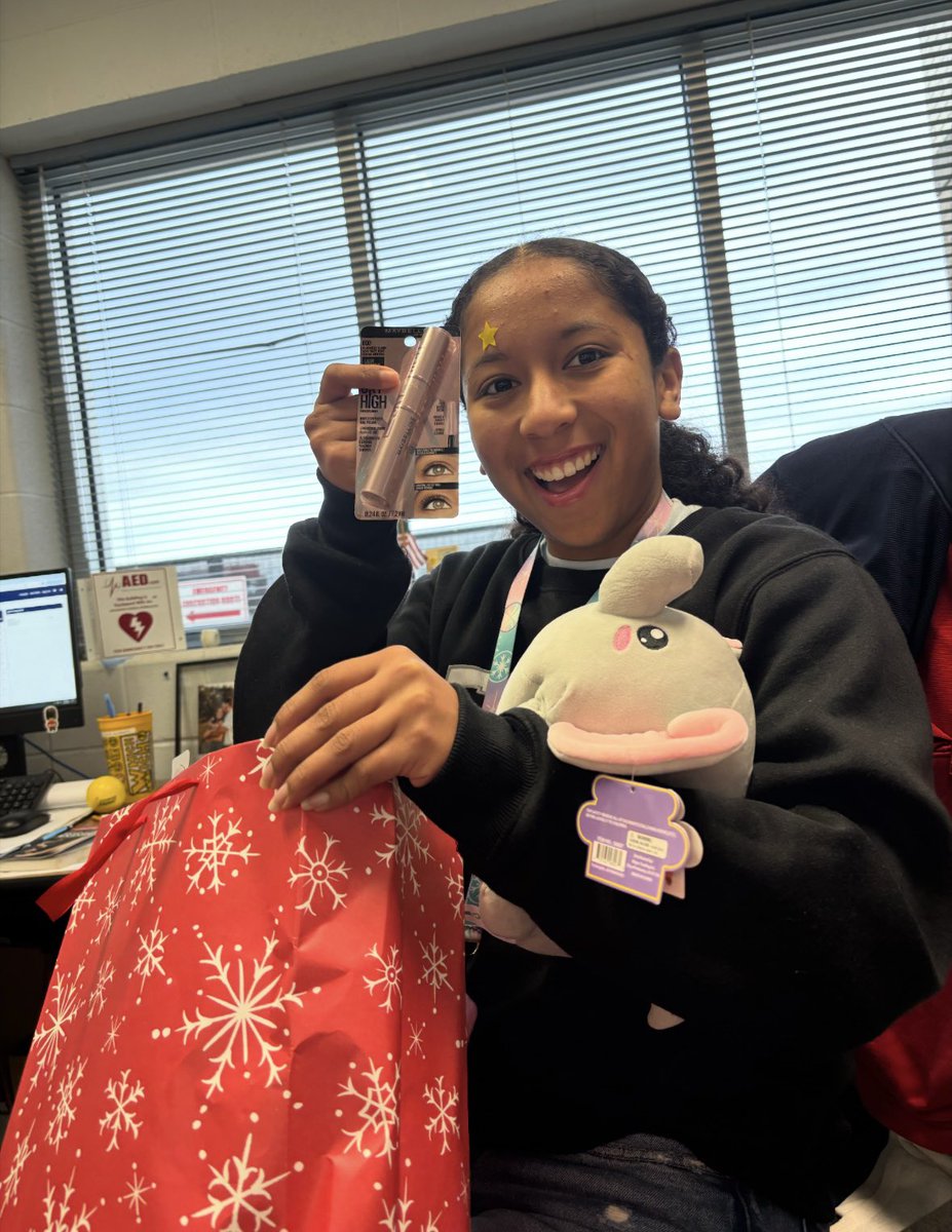 HHS_AthTraining's tweet image. Happy birthday to Hailey!! This hard working and dedicated young lady is full of ambition and success! Happy birthday and hope your day is amazing!!!