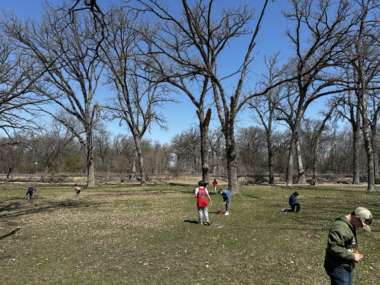 HBRMS429's tweet photo. This past weekend, several students involved in HBRMS FFA volunteered to help at the Easter Egg Hunt held at Plowman's Park. They had a blast hiding the eggs for all age groups! 

Join us soon for the HBR FFA Plant Sale. All information and dates attached below! https://t.co/a4yvoJuGWy