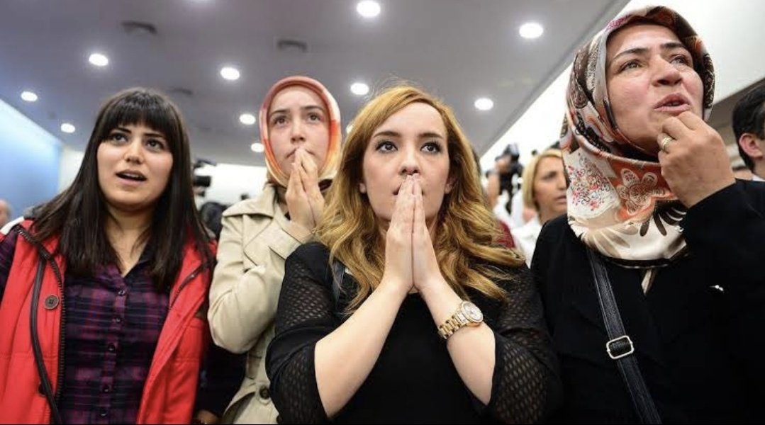 Sayın Cumhurbaşkanım <a href="/RTErdogan/">Recep Tayyip Erdoğan</a>, genç öğretmenlerimiz geleceğimizi inşa etmek için görev bekliyor! 68 bin atama ile eğitimde yeni bir sayfa açalım.  #CumhurbaşkanımMEBe68BinAtama