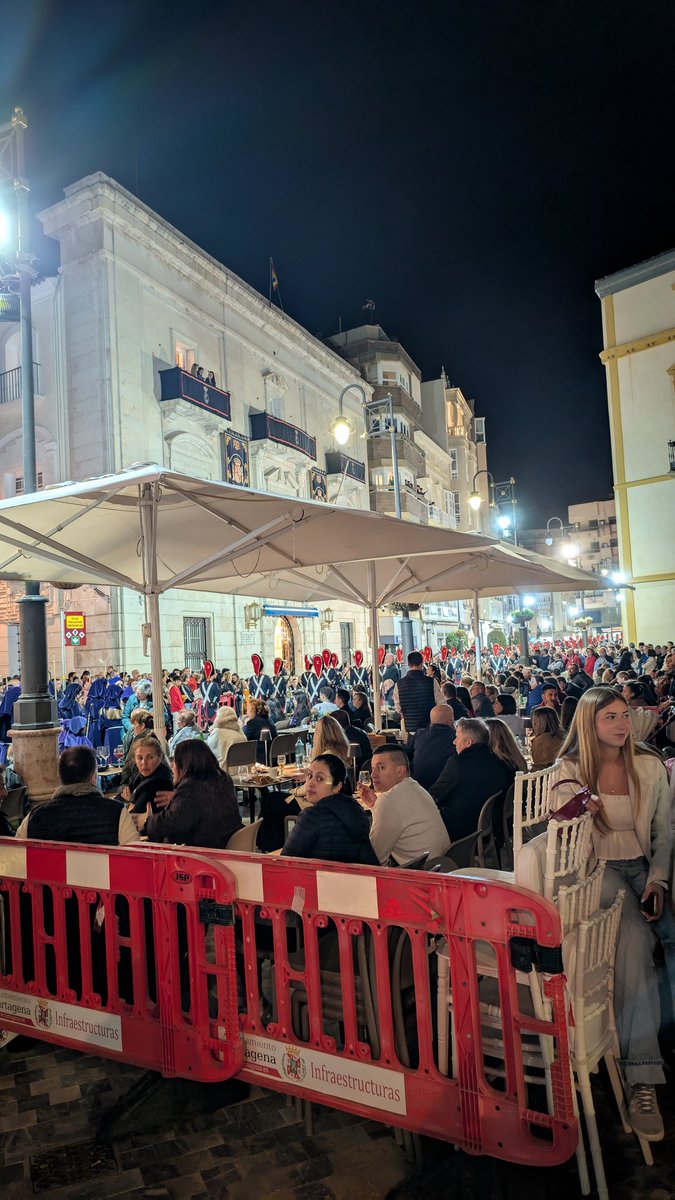 tertulialavara's tweet photo. Un año más los toldos desplegados al paso de la procesión. #SemanaSanta2025 #semanasantacartagena #marcoincomparable https://t.co/KBUq98ABvA