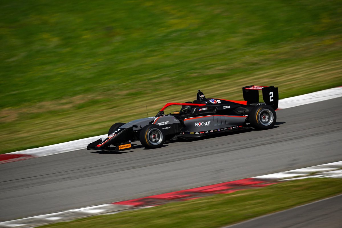 Thomas Schrage tweet media