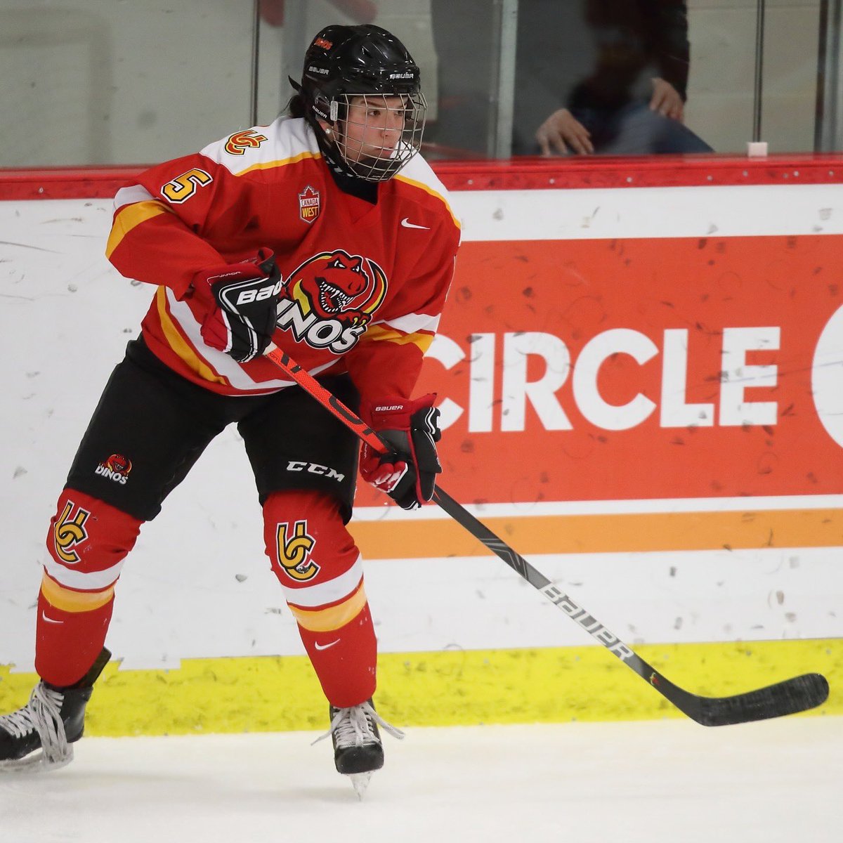 UCalgary Dinos (@ucdinos) on Twitter photo Congratulations to former <a href="/DinosWHKY/">UCalgary Dinos Women's Hockey ๐</a> defenceman Trรฉchelle Bunn on being elected as chief of Birdtail Sioux Dakota Nation in Manitoba last week!
ย
She is the first woman to be elected as chief in her nation and also becomes the youngest serving chief in Manitoba.
ย
#GoDinos Congratulations to former <a href="/DinosWHKY/">UCalgary Dinos Women's Hockey ๐</a> defenceman Trรฉchelle Bunn on being elected as chief of Birdtail Sioux Dakota Nation in Manitoba last week!
ย
She is the first woman to be elected as chief in her nation and also becomes the youngest serving chief in Manitoba.
ย
#GoDinos