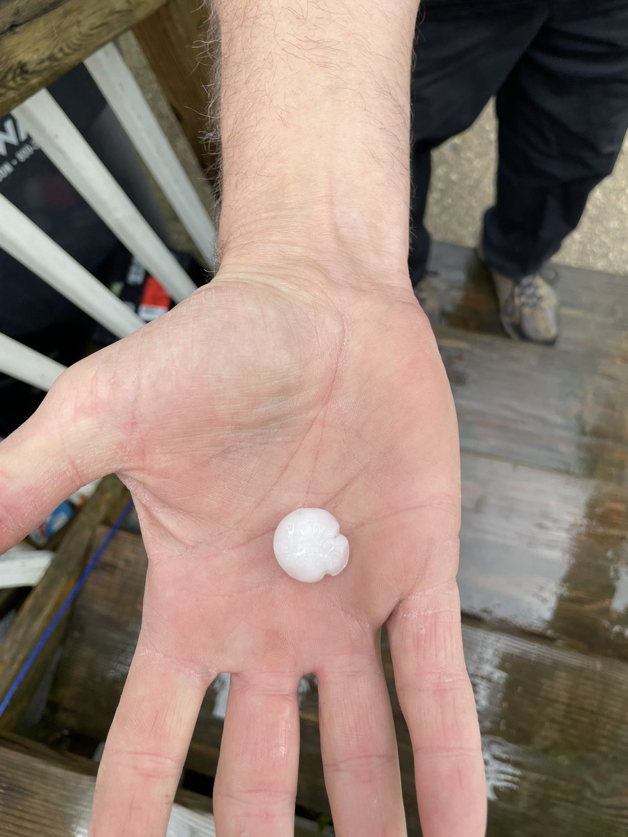 AndiSchuff's tweet photo. @WCPO Alexandria, KY https://t.co/Wamx5zG21n