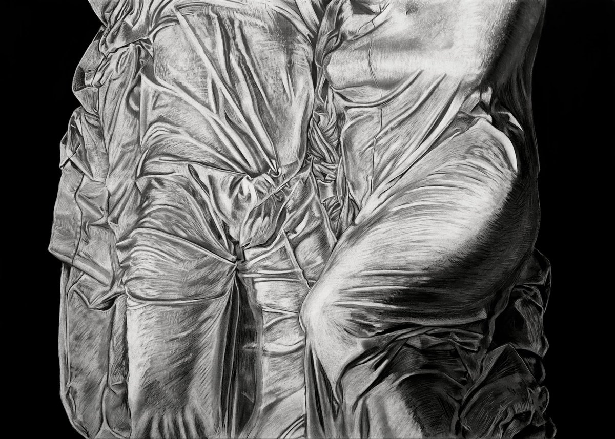 Kiototoy's tweet photo. Under The Covers No. 2
#fineart #charcoal https://t.co/Rw73mg7gTk